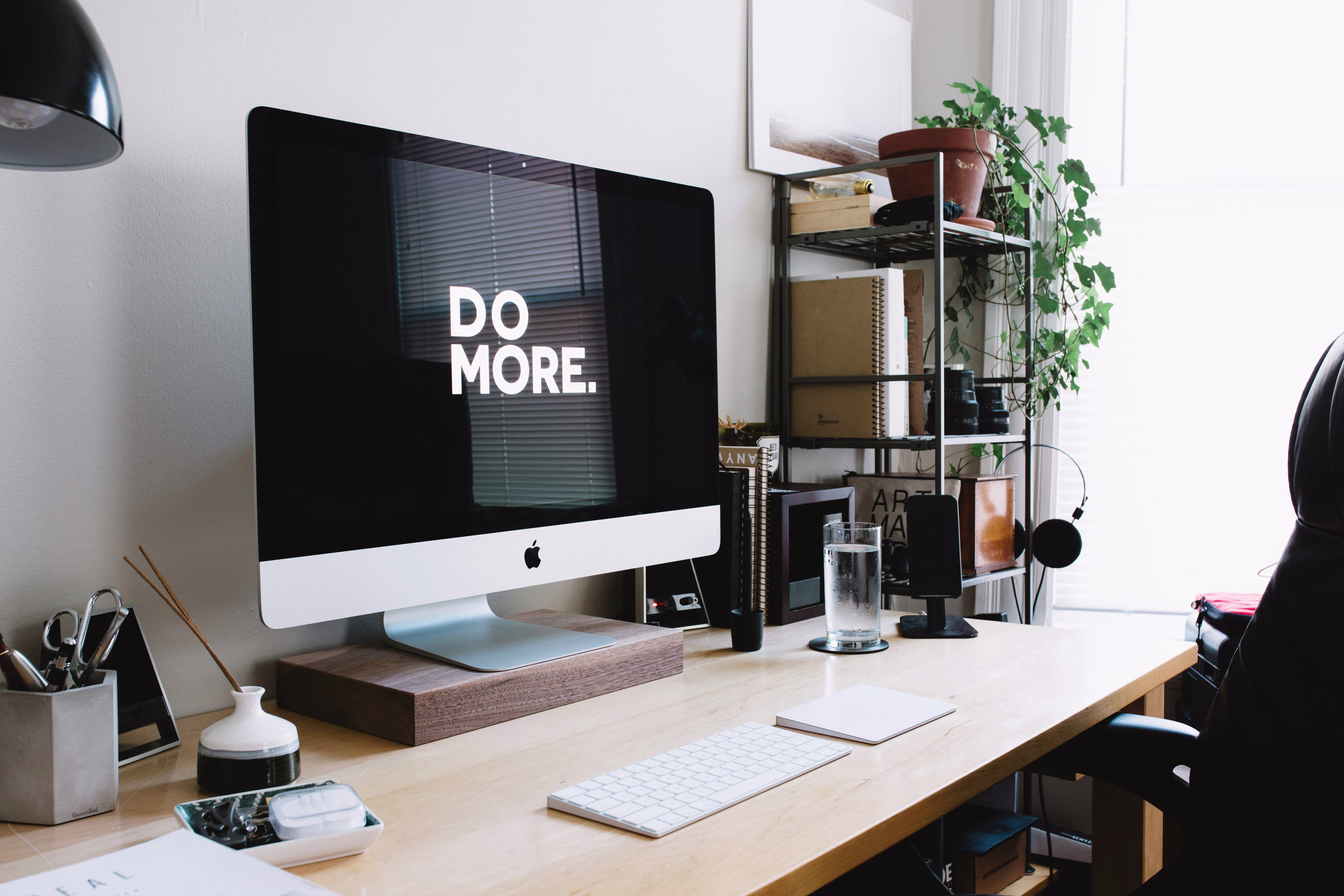 Carl - Creative Workspace